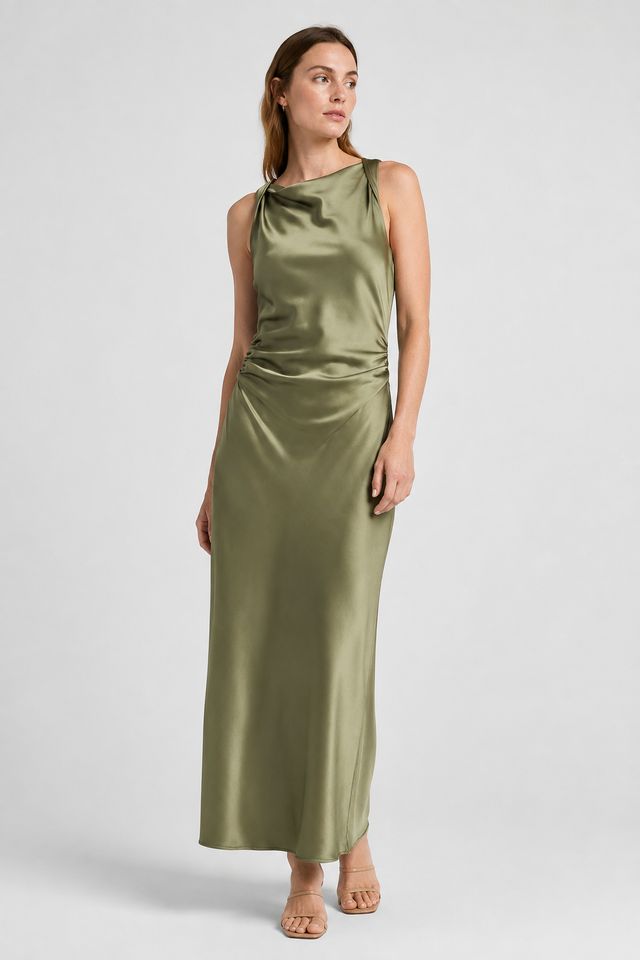 VALERIQUE | Robe Midi Satinée Type Slip pour Femme – Élégance Fluide