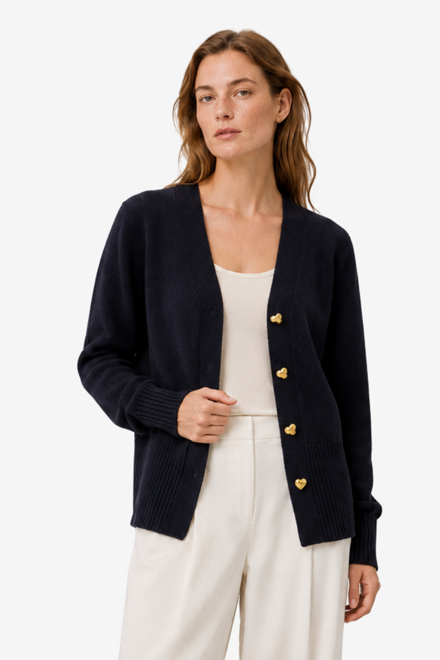 VALERIQUE | Cardigan en Maille à Col en V pour Femme – Boutons en Forme de Cœur Design Décontracté