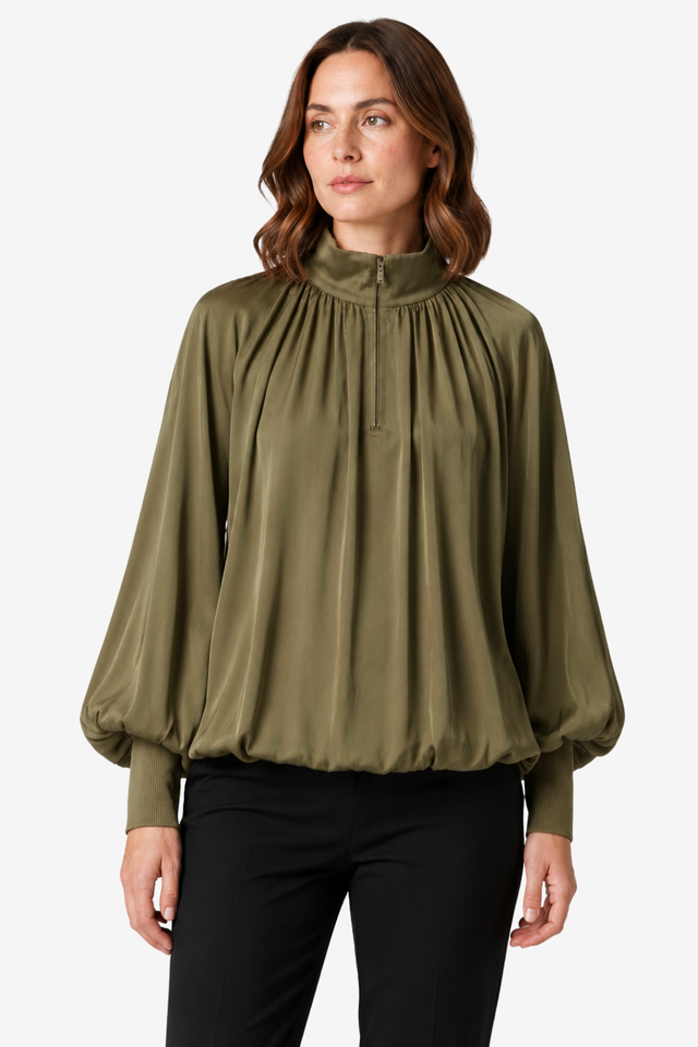 VALERIQUE | Blouse à Revers Plissés pour Femme – Élégance Fluide