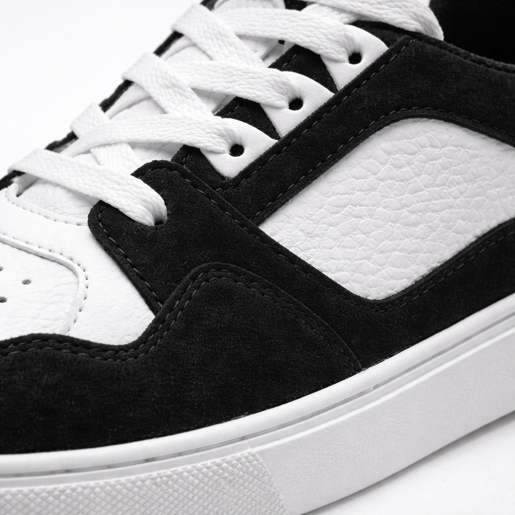 VALERIQUE | Baskets Bicolores Noir et Blanc à Lacets – Design Urbain Structuré