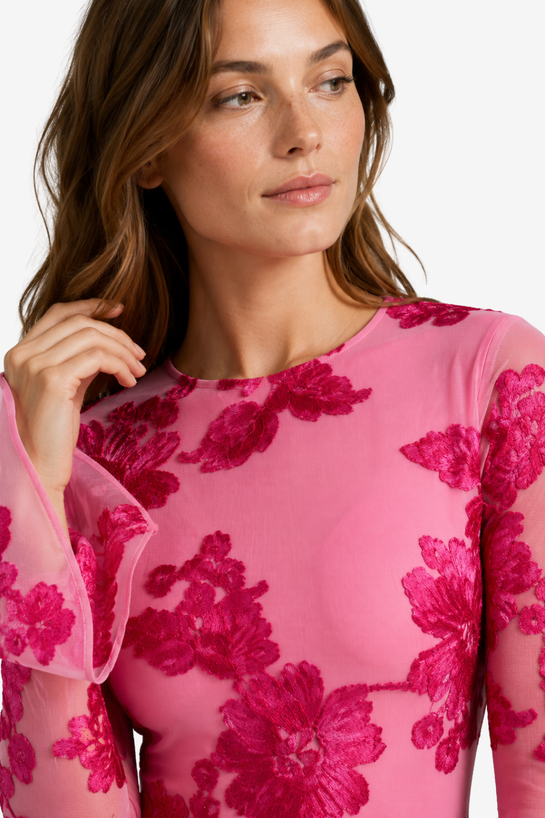 VALERIQUE | Robe Courte Ajustée en Dentelle pour Femme – Manches Évasées