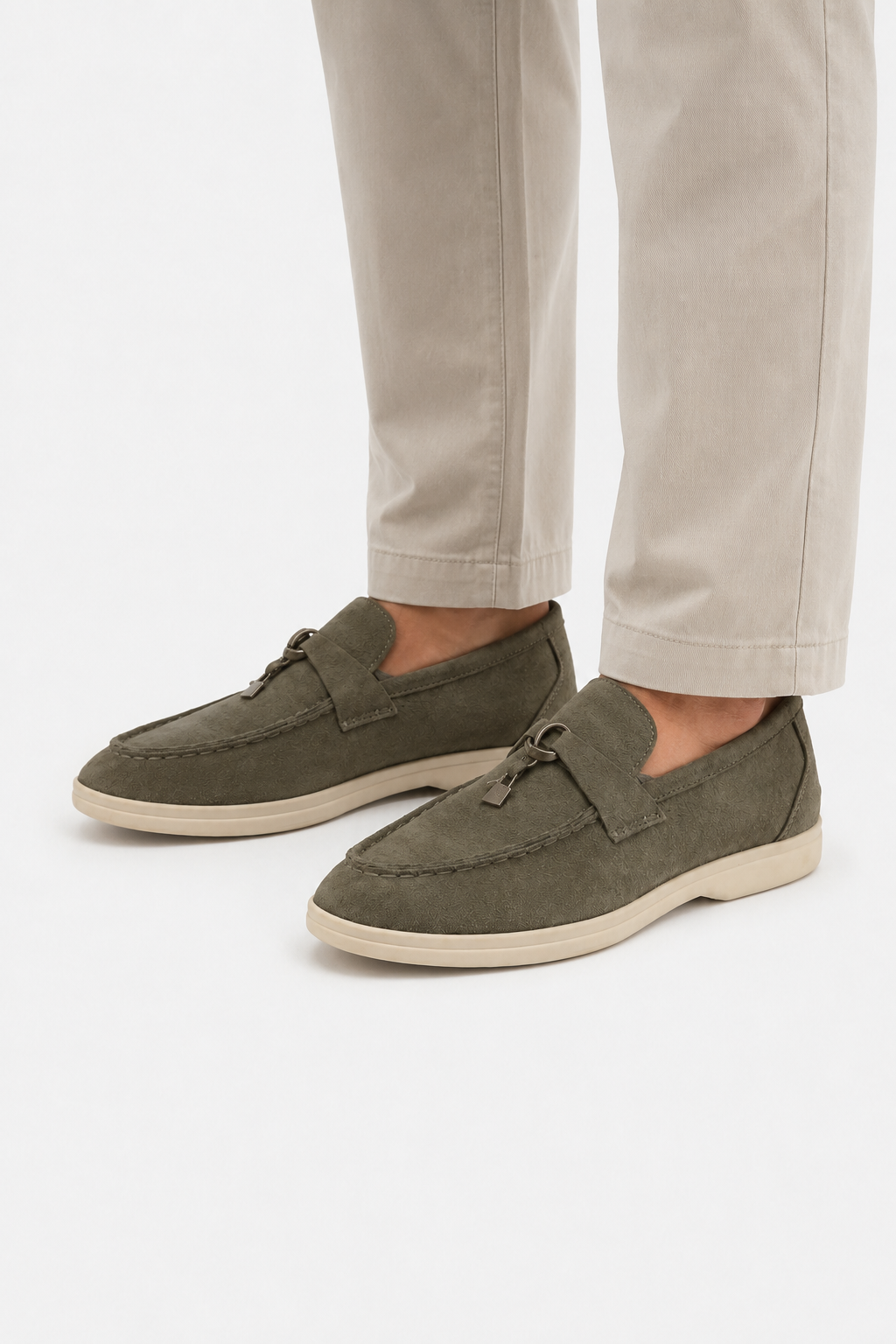 VALERIQUE | Homme Mocassins en suédine détail métal style élégant