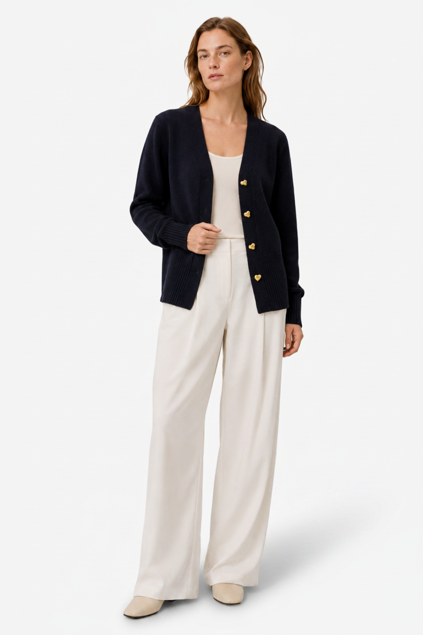 VALERIQUE | Cardigan en Maille à Col en V pour Femme – Boutons en Forme de Cœur Design Décontracté