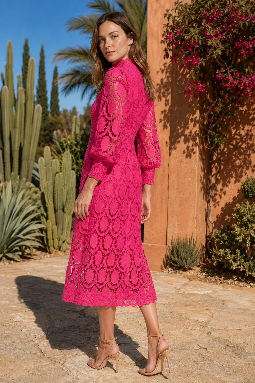 VALERIQUE | Robe Midi en Dentelle pour Femme – Col Haut et Manches Longues