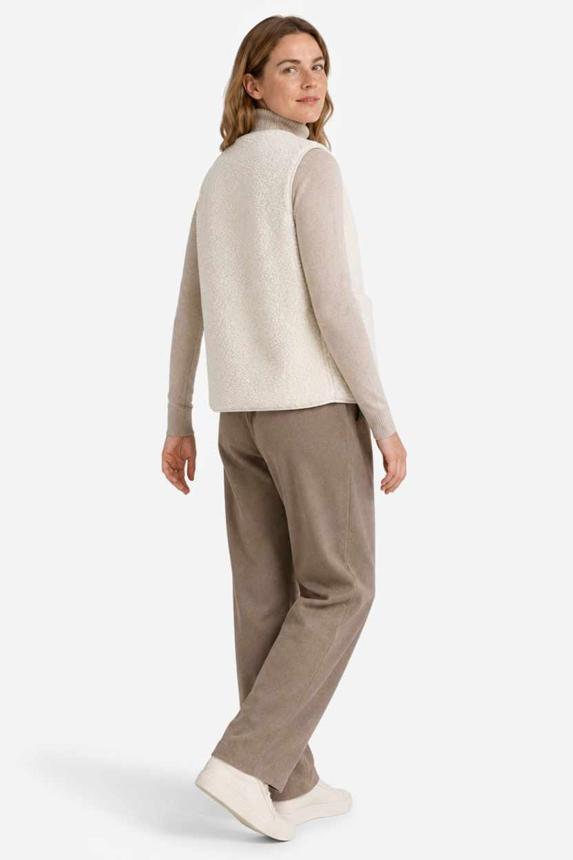 VALERIQUE | Gilet sans manches boutonné pour femme – Finition polaire texturée avec poches plaquées