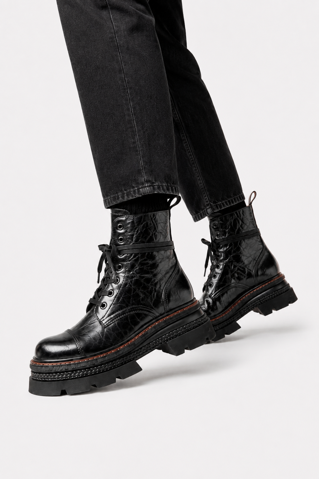 VALERIQUE | Bottes d’Hiver à Plateforme pour Femme – Style Lacé Élégant