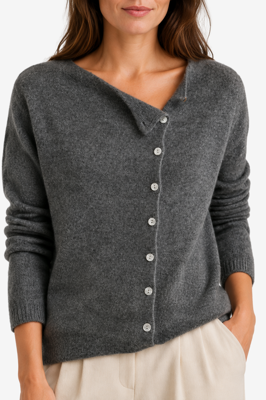 VALERIQUE | Cardigan Boutonné pour Femme – Encolure Asymétrique Maille Décontractée
