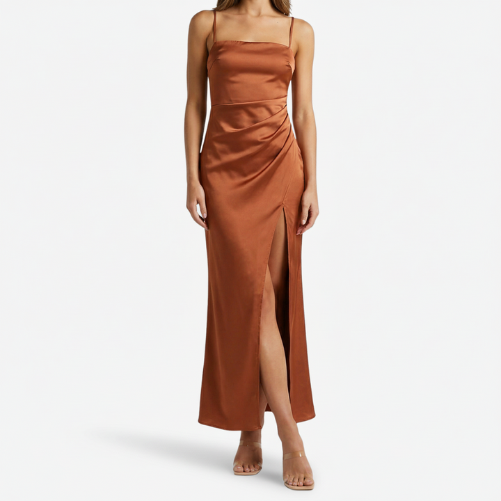 VALERIQUE | Femme Robe longue à fines bretelles coupe ajustée fente latérale style fluide