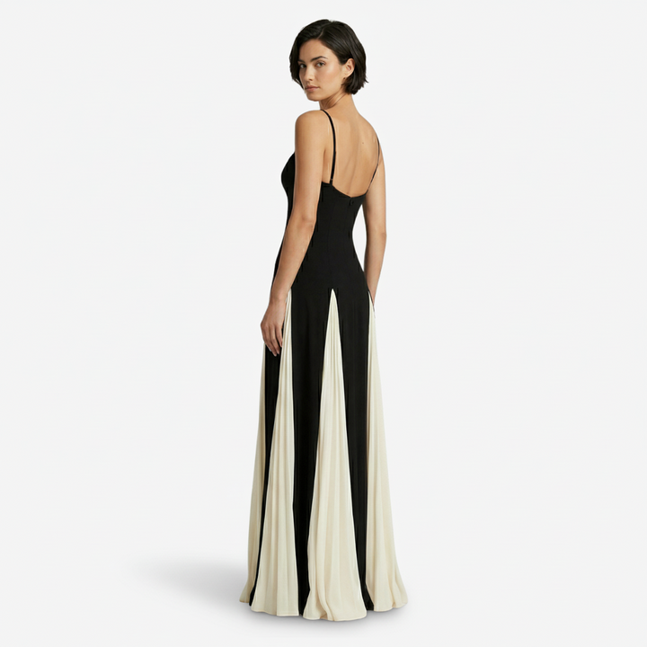 VALERIQUE | Femme Robe longue à fines bretelles coupe ajustée détail plissé style fluide