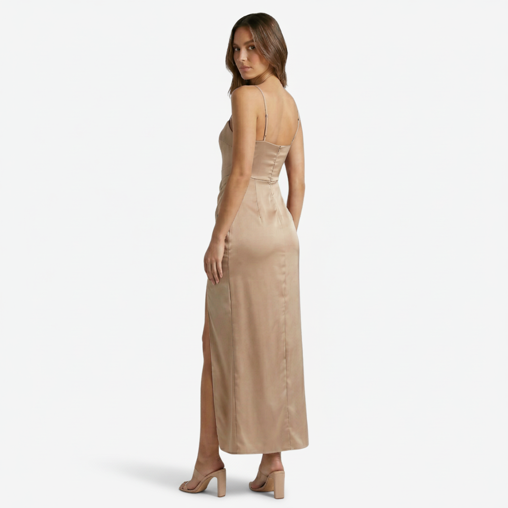 VALERIQUE | Femme Robe longue à fines bretelles coupe ajustée fente latérale style fluide