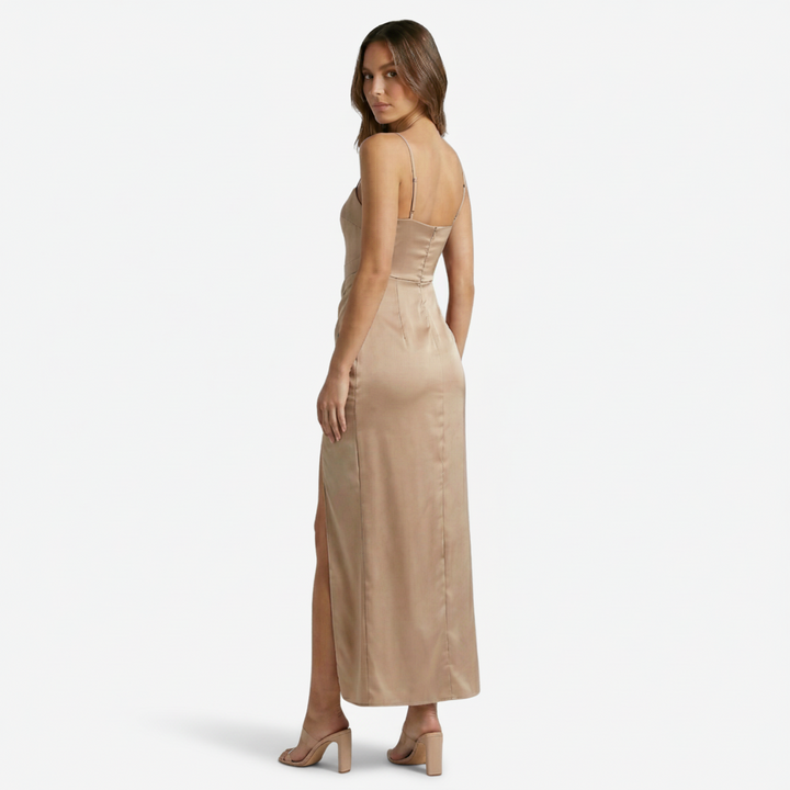 VALERIQUE | Femme Robe longue à fines bretelles coupe ajustée fente latérale style fluide