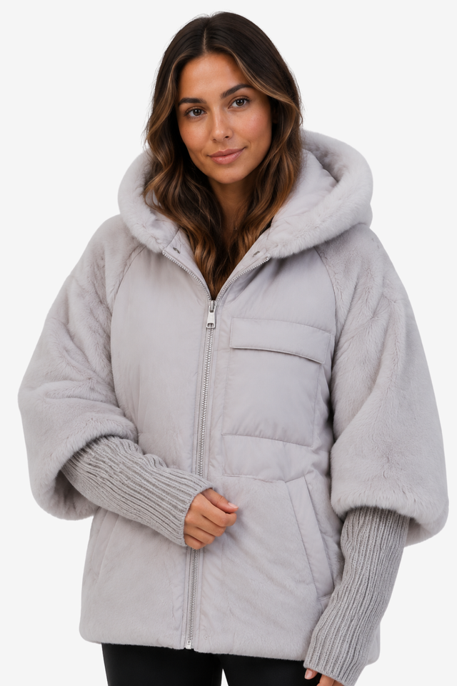 VALERIQUE | Cape longue matelassée pour femme – Col en fausse fourrure et poignets en maille côtelée