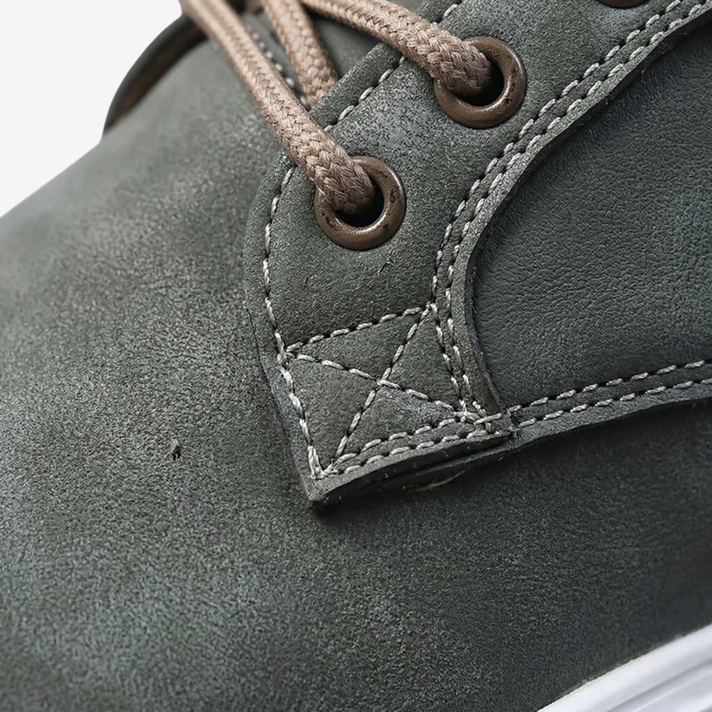 VALERIQUE | Homme baskets basses vert olive à lacets avec semelle blanche style minimaliste pour usage quotidien
