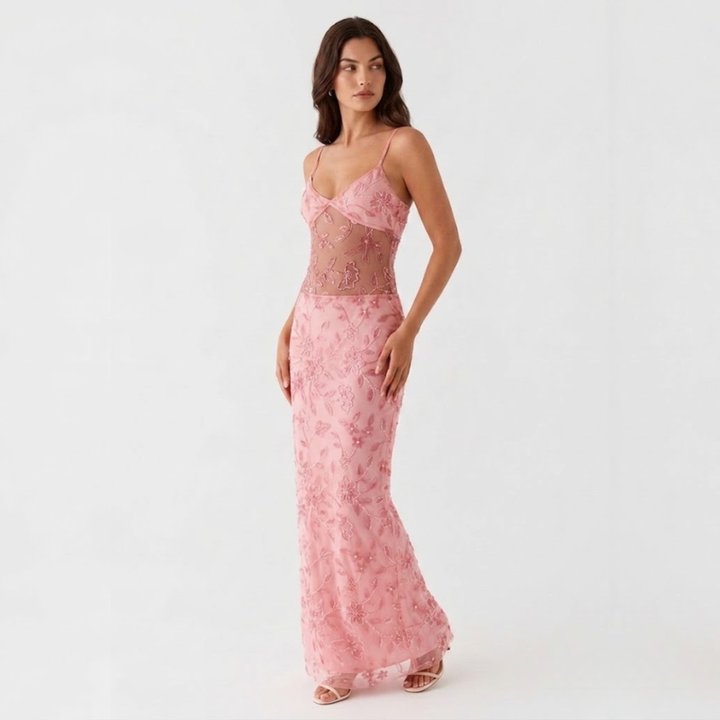 VALERIQUE | Robe Longue Brodée Transparente pour Femme – Bretelles Fines et Coupe Ajustée