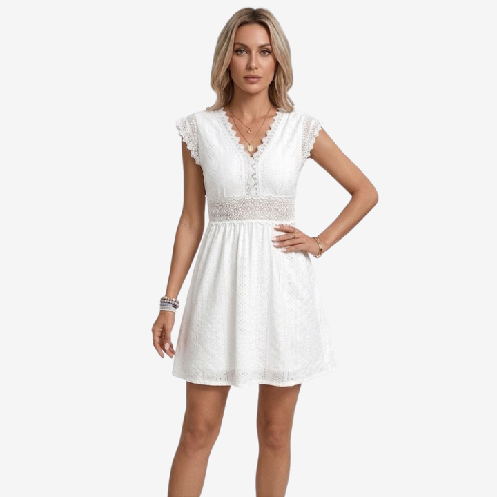 VALERIQUE | Robe Courte Brodée en Coton Léger pour Femme – Col V et Dentelle
