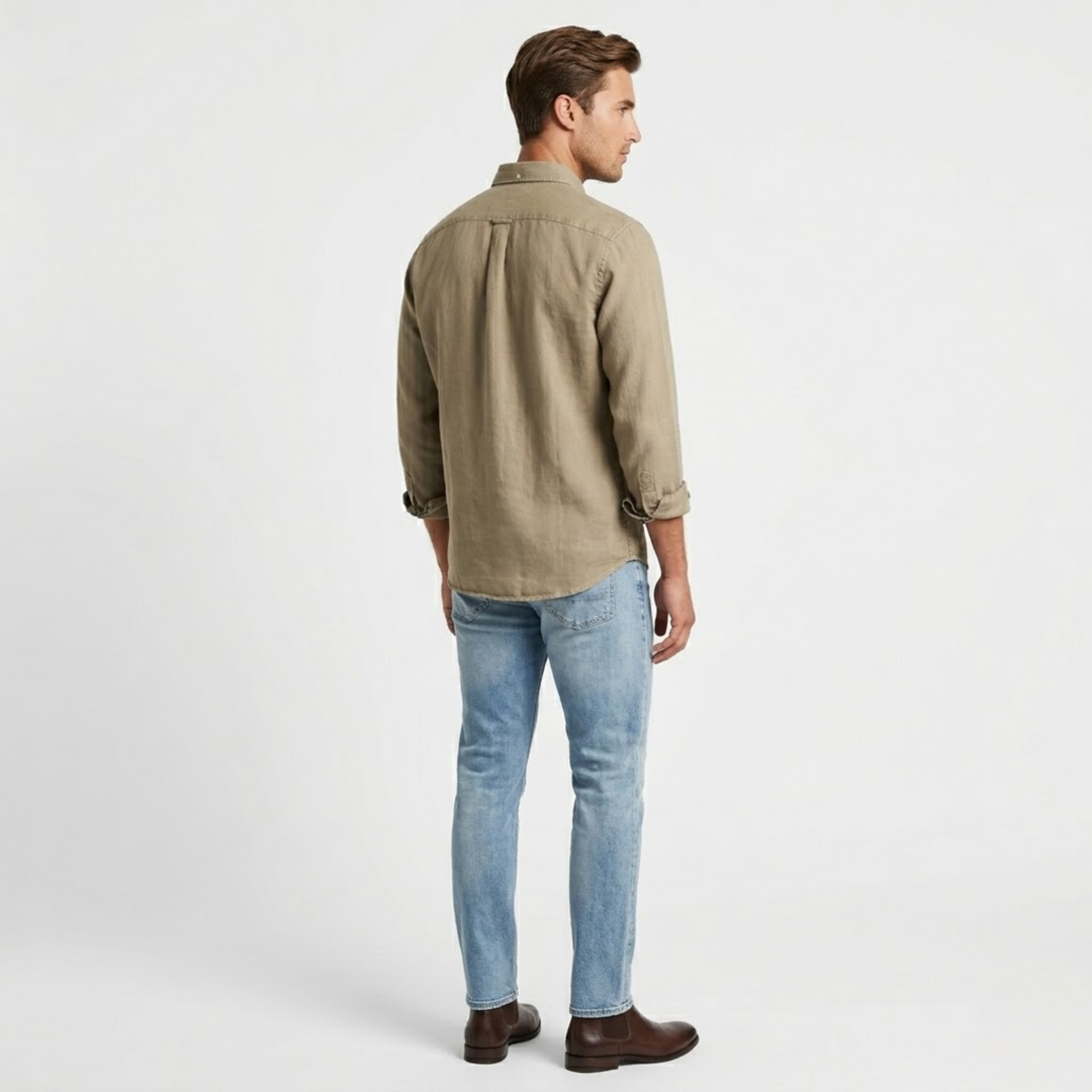 VALERIQUE | Chemise à manches longues coupe classique style minimaliste pour usage quotidien