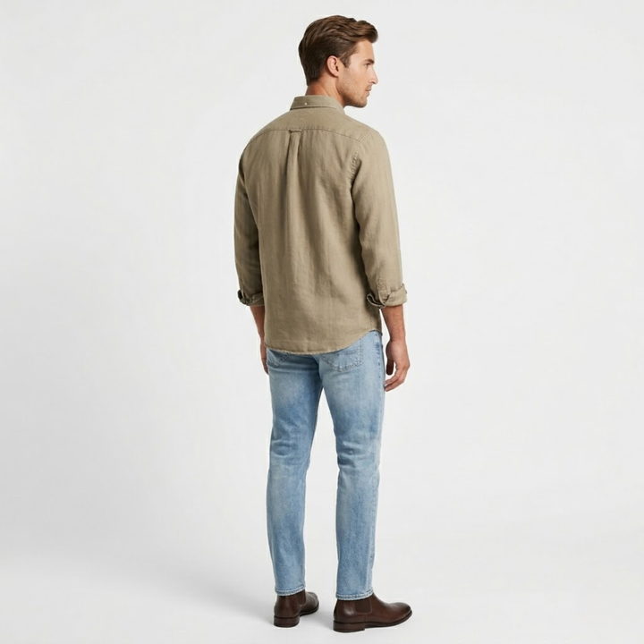 VALERIQUE | Chemise à manches longues coupe classique style minimaliste pour usage quotidien