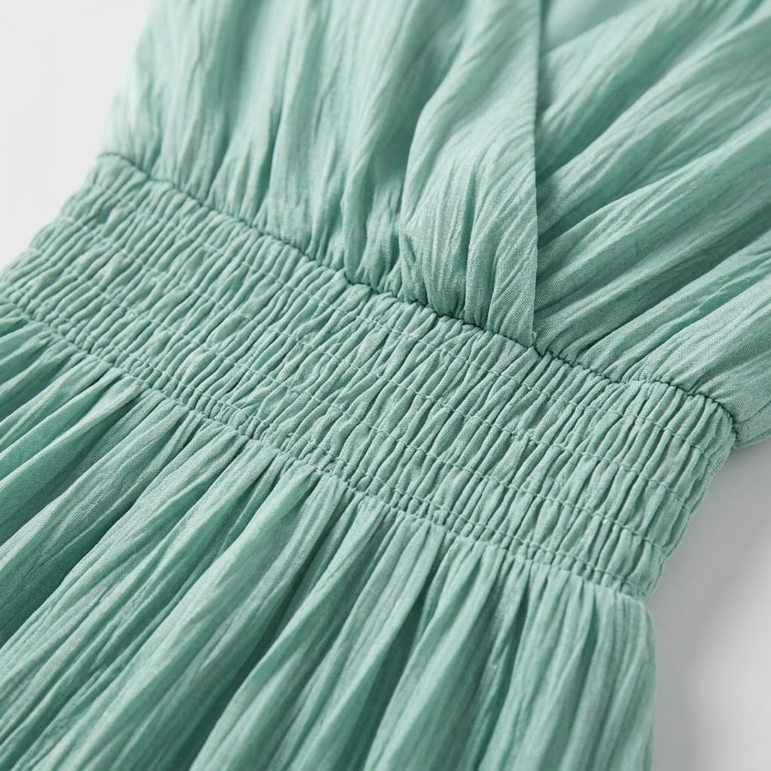 VALERIQUE | Robe longue vert sauge à col cache-cœur et manches courtes volantées pour usage quotidien