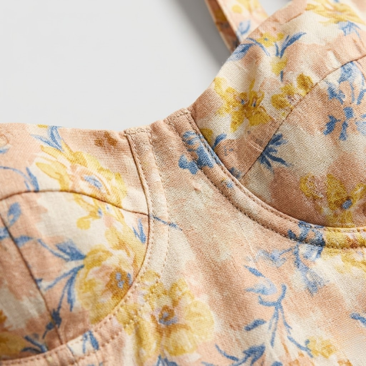 VALERIQUE | Robe midi beige à imprimé floral avec bretelles fines et fente latérale pour usage estival