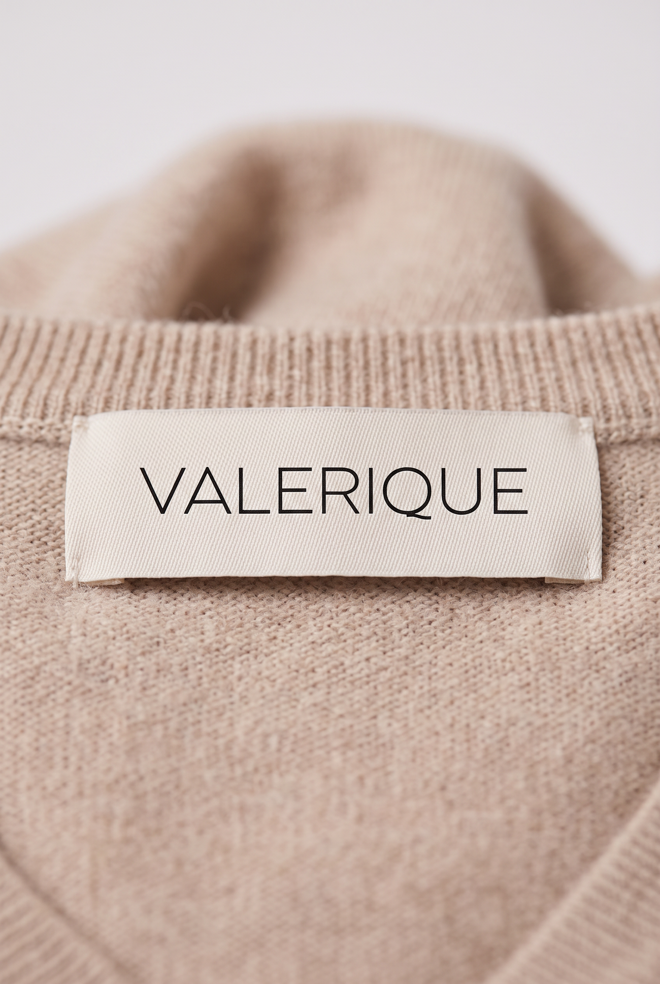 VALERIQUE-AI label