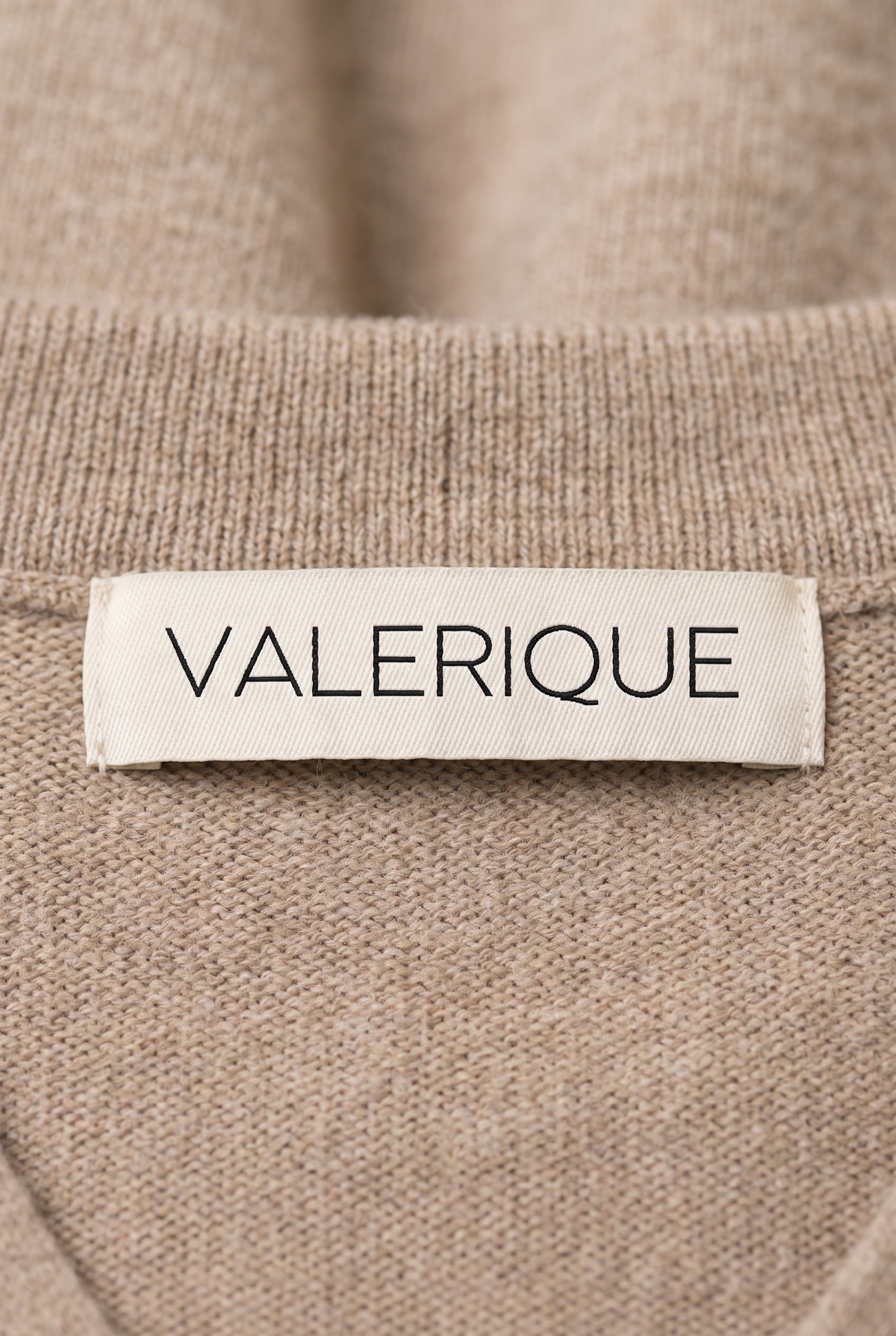VALERIQUE-AI label