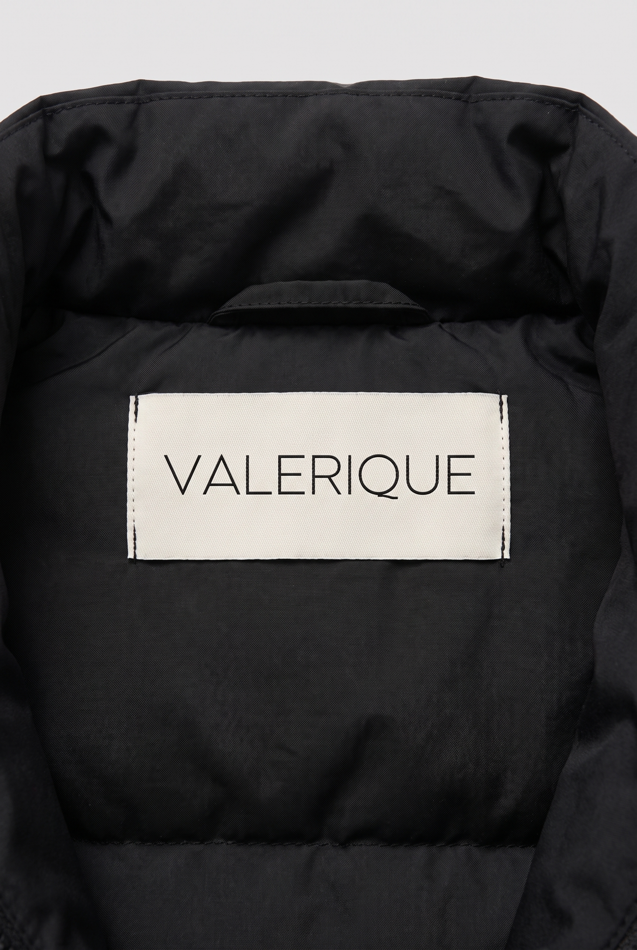 VALERIQUE-AI label