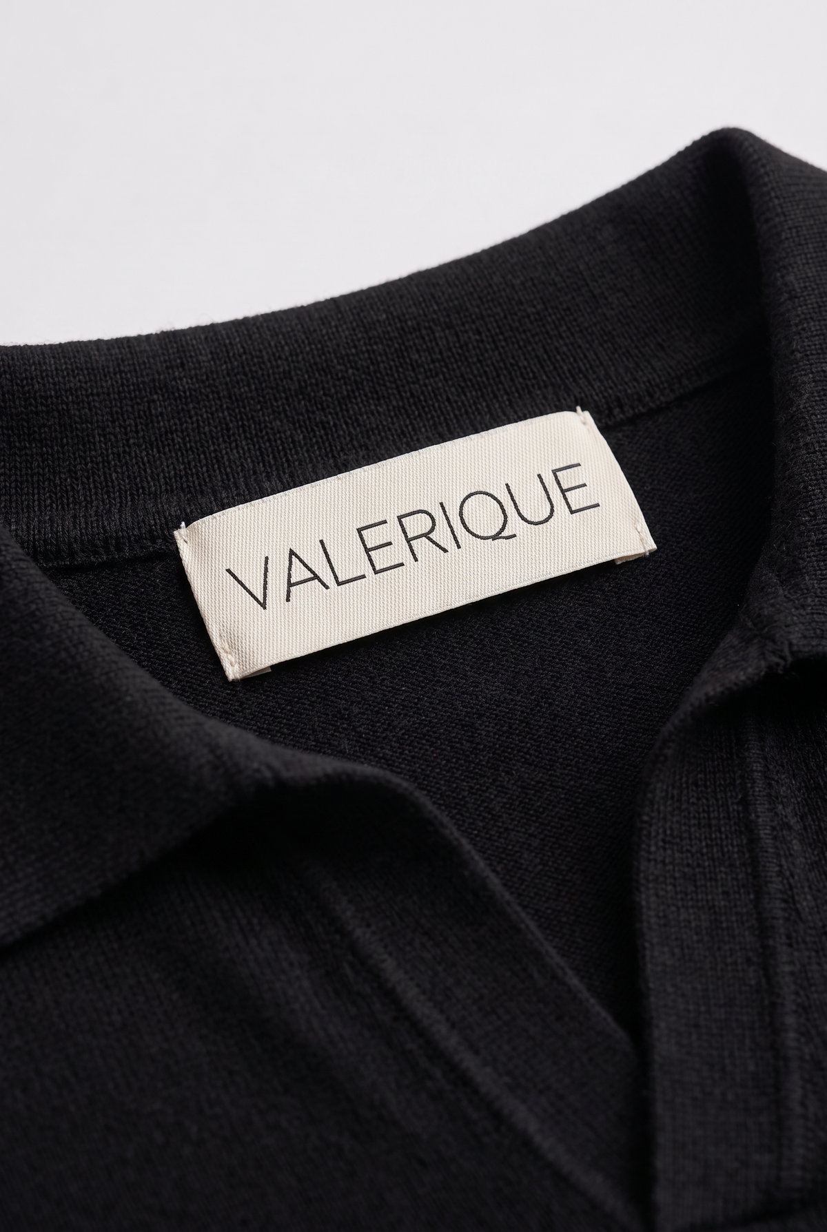 VALERIQUE-AI label