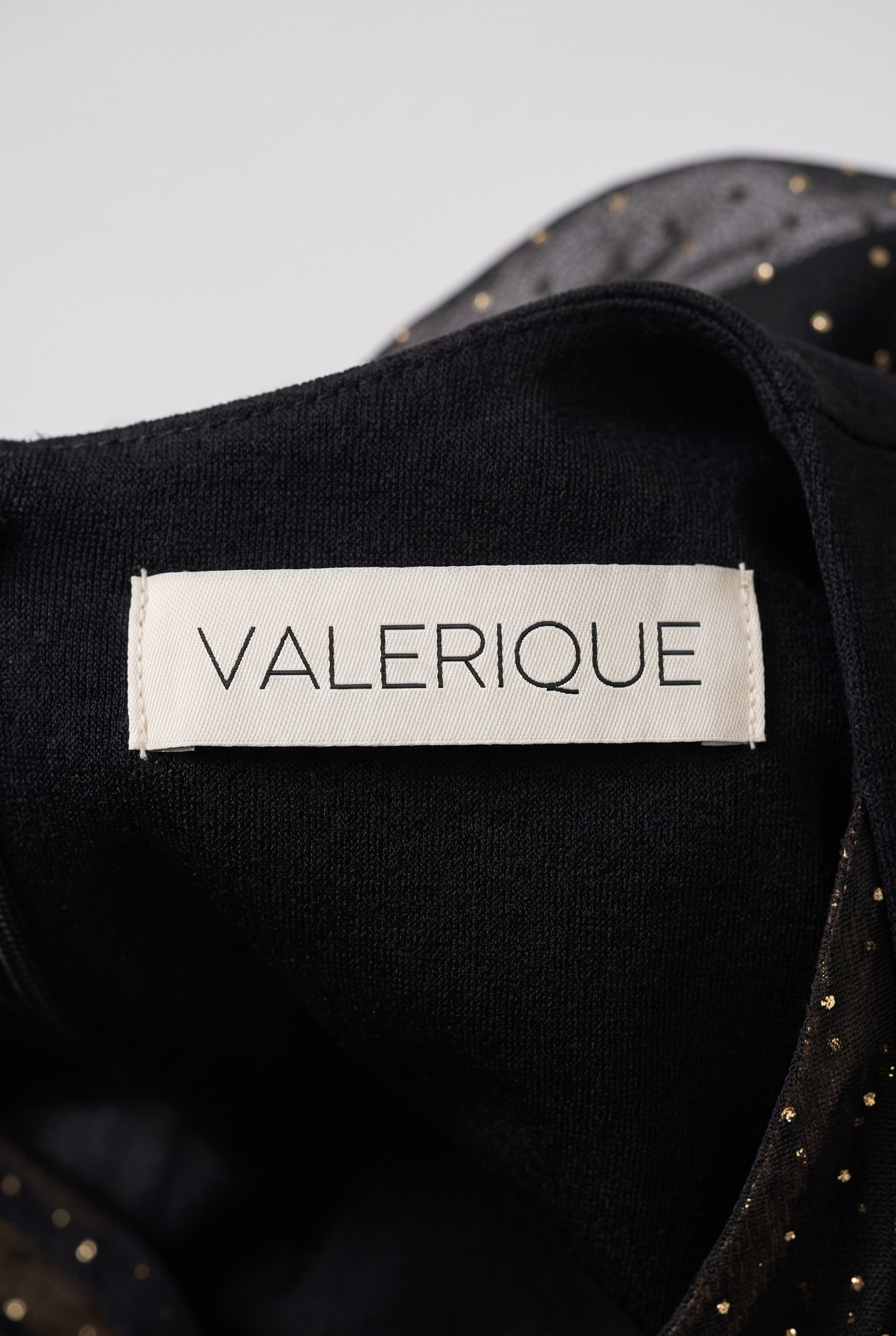 VALERIQUE-AI label
