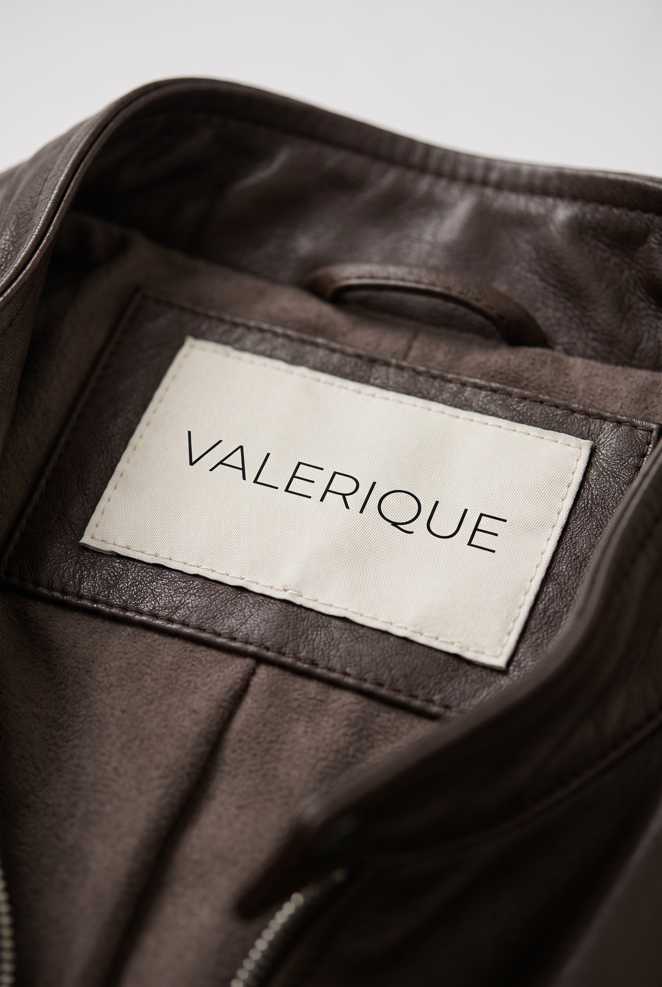 VALERIQUE-AI label
