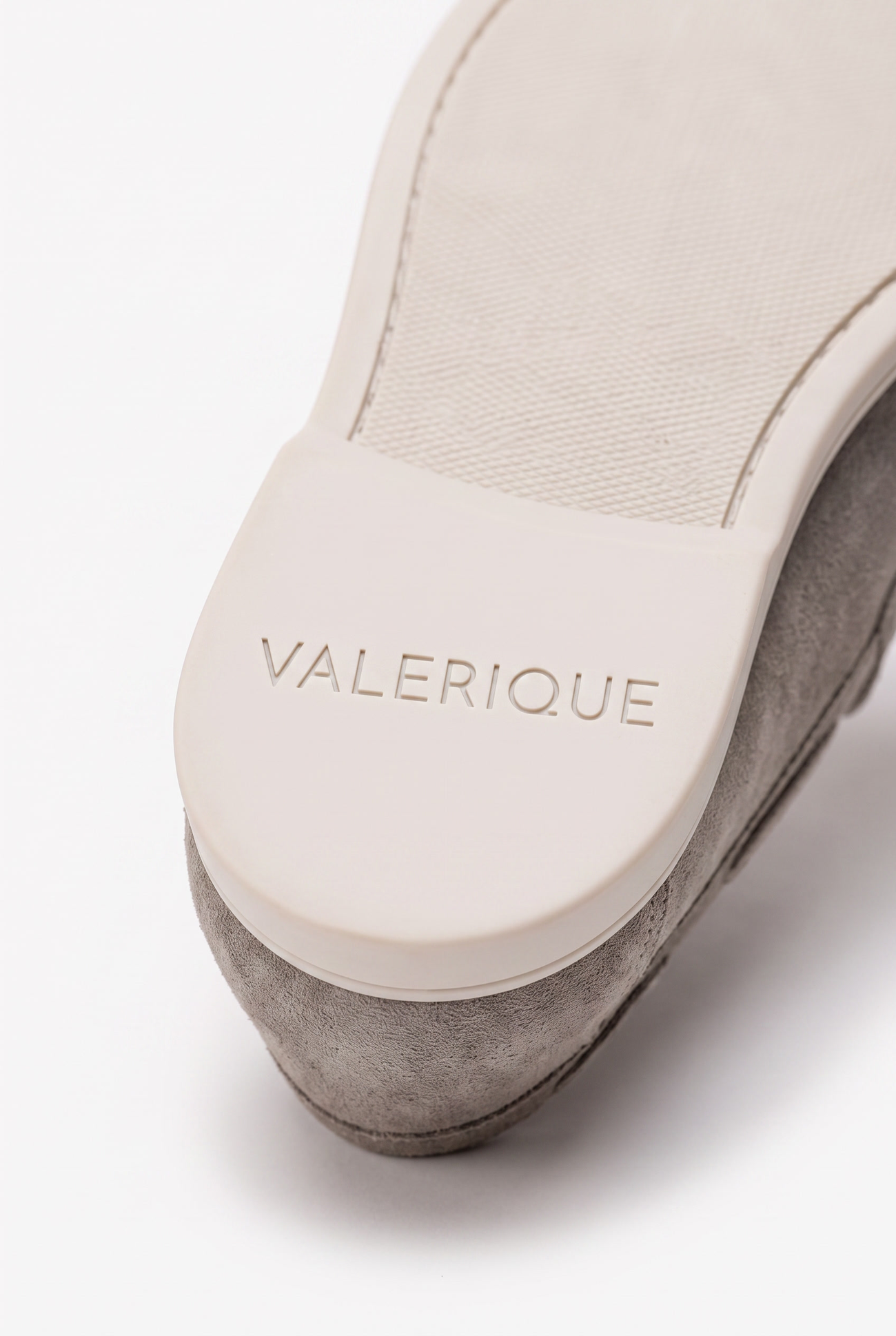 VALERIQUE-AI label