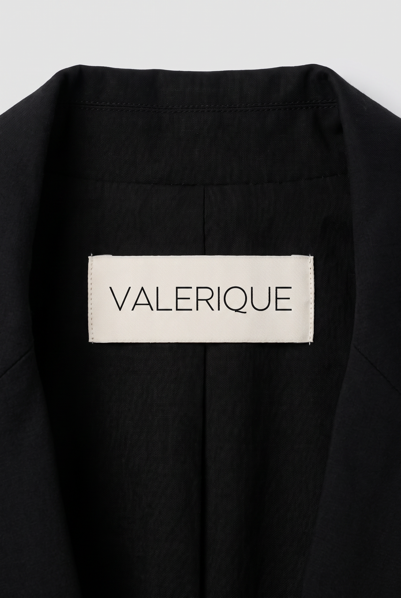 VALERIQUE-AI label