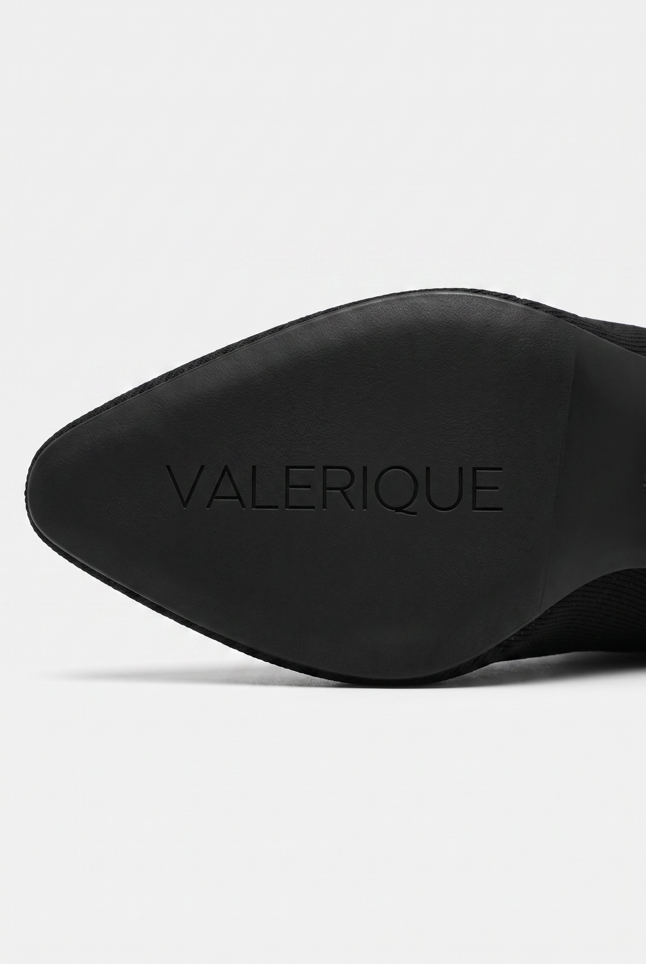 VALERIQUE-AI label