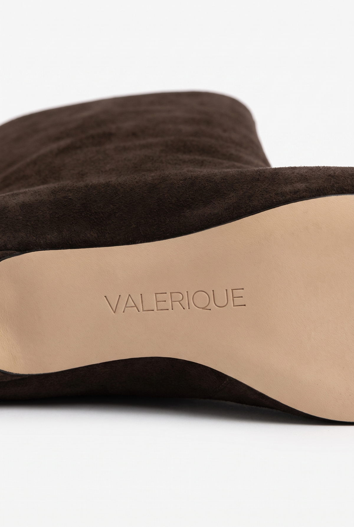 VALERIQUE-AI label